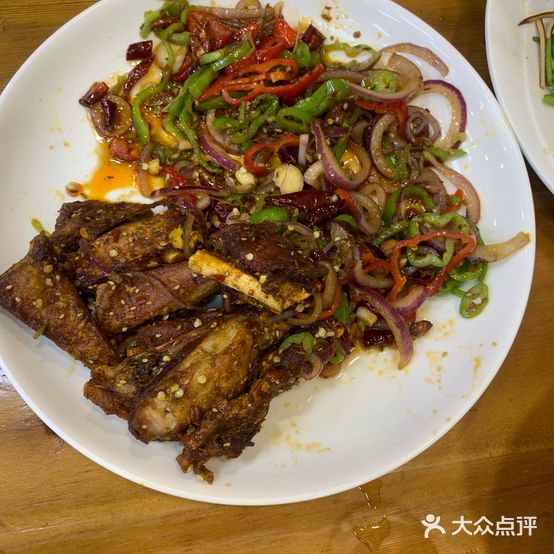 加贝牛肉面(禾勰嘉苑西南)