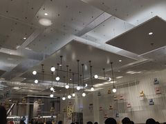 大堂-奈雪的茶(市百一店)