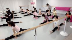 -艺佳舞蹈培训学校