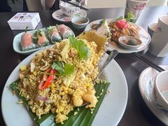 -大头虾越式风味餐厅(光明广场店)