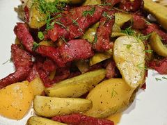 -米德维奇俄式西餐厅(西六道街店)