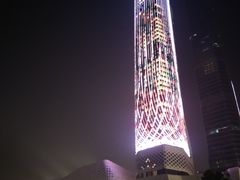 -南京眼步行桥