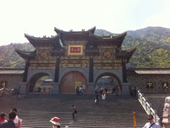 -冕宁灵山寺