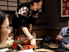 -山川小町·极番烧肉(新地假日广场店)