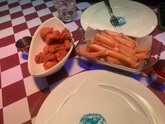 -鲨鱼美式餐厅酒吧Sharky