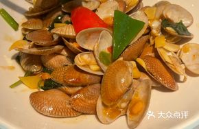 Cantonese-Style Clams
