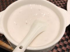 酸奶-世纪金源大饭店海鲜自助餐厅(迎宾路店)