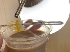 Bee的蜂巢拿铁-LilBee Coffee