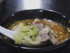 -果松木炭酸菜铜火锅·外婆参鸡汤