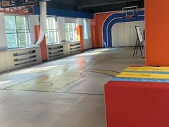 -悦动体能篮球羽毛球网球(三里河店)