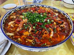 -乡土特色.冷锅鱼.牦牛肉汤锅