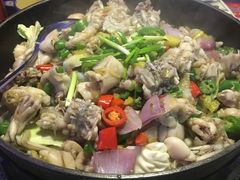 青椒葱香味牛蛙泡锅-蘭奢雅集·江浙菜(青山江滩店)