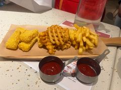 -必胜客(WOW中心城店)
