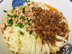 素椒杂酱面-吴记喜利来老面馆(新光华街店)