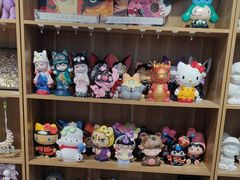 -郑在DIY·潮玩银饰绘画手作(中央大道旗舰店)