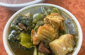 Braised Pork Belly with Preserved Vegetables