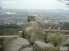 -灵岩山风景区