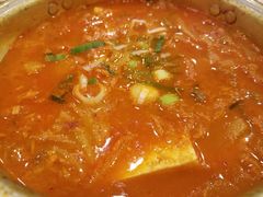 金枪鱼辣白菜汤-金北顺大锅家(신사본점)