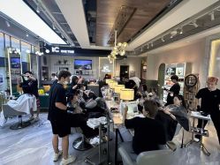 点击看大图 -MONE美发沙龙