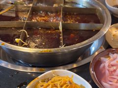 -邓莽子老火锅(中兴路总店)