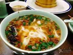 酸汤扯面-河东颐祥阁(世贸店)