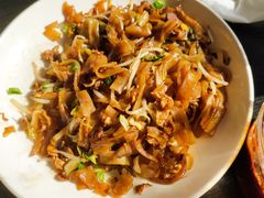 干炒牛河-港澳烧卤馆
