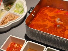 -左庭右院鲜牛肉火锅黑金店(陆家嘴中心店)