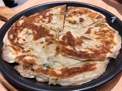 农家葱油饼-宏状元现熬粥·京味菜(三里河店)
