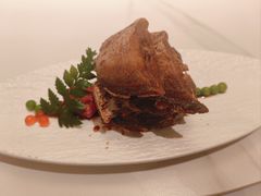 本帮熏鲳鱼-荟廷·晶萃(陆家嘴尚悦湾店)