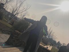 -田园东方蜜桃村的田野营地