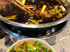 -肖肖酸萝卜鱼火锅(总店)