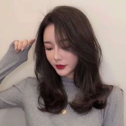 -泽璞堂美发沙龙
