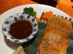 黄油香煎三文鱼-文三酒肆自助放题(新街口友谊广场店)