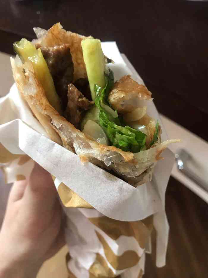 董哥卤肉卷-"卤肉卷我又来啦!即使炎炎夏日也抵挡."-大众点评移动版