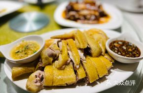 Steamed Chicken with Millet Ash