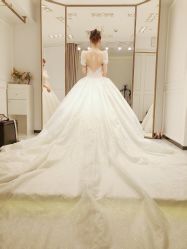 点击看大图 -GRACE KELLY婚纱与礼服(北京店)