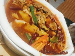 新疆大盘鸡-新疆红柳花餐厅(新洲店)