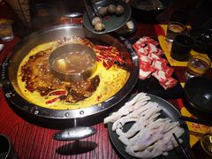 -谭鸭血老火锅(远大购物广场店)