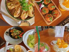 -Chom Cafe and Restaurant