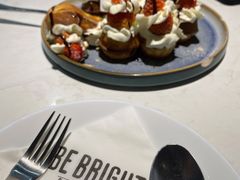 草莓忌廉华夫饼-BE BRIGHT KITCHEN(正佳广场店)