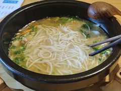 -勺子米线·云南传统小吃市集(四方街店)