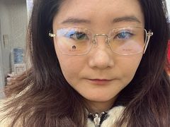 -三叶眼镜城批发市场(上海火车站店)