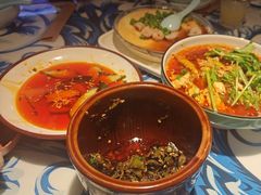 -川流不息·地道川菜·小龙虾(新松江路店)