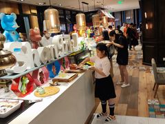 -松咖啡自助餐厅·松北香格里拉