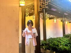 -绳金塔