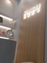 -进巍美甲美睫店