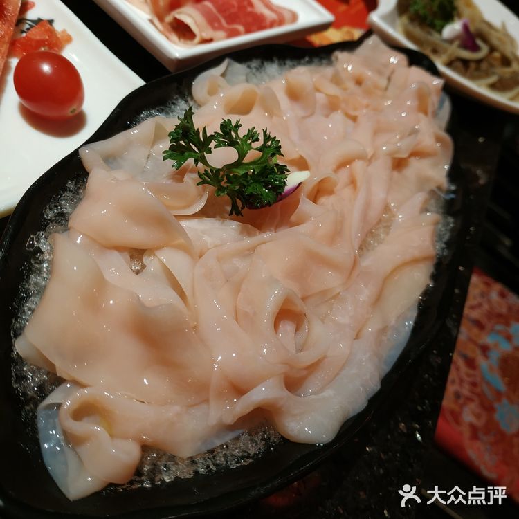 瞬间被治愈！科尔沁精品肥牛、南山招牌特色千层肚，每次都吃到光盘