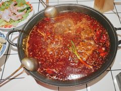 -旧街市鲜货老火锅(大光路店)