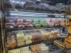 面包甜点陈列柜-幸福蛋糕坊(金顶街店)