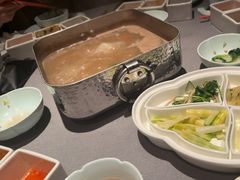 -左庭右院鲜牛肉火锅黑金店(陆家嘴中心店)